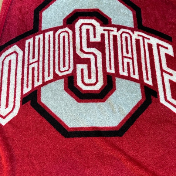 Ohio State Buckeyes Red OSU Throw Blanket - Picture 2 of 3